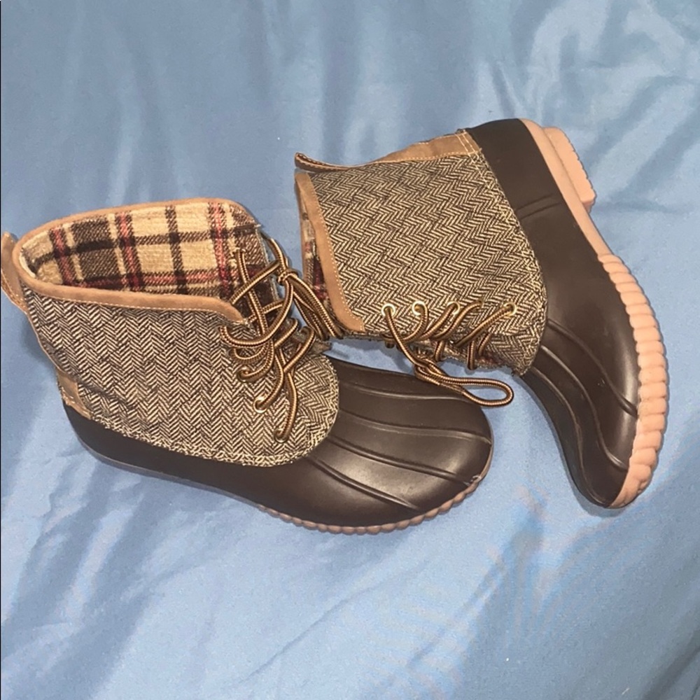 Size 8 Duck Boots